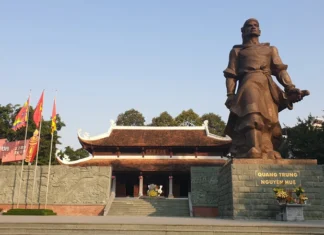 Hoàng đế Quang Trung, danh tướng bách chiến bách thắng - Tác giả: Nhà văn Phùng Văn Khai