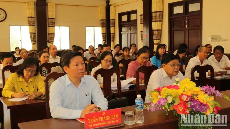 Đại biểu tham dự tại Hội nghị. (Ảnh: HOÀNG TRUNG)
