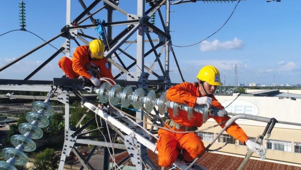 Bộ Công Thương được giao nhiệm vụ đẩy nhanh tiến độ triển khai các dự án trọng điểm, cấp bách ngành điện, kịp thời bổ sung nguồn điện mới đáp ứng nhu cầu tăng trưởng phụ tải hằng năm