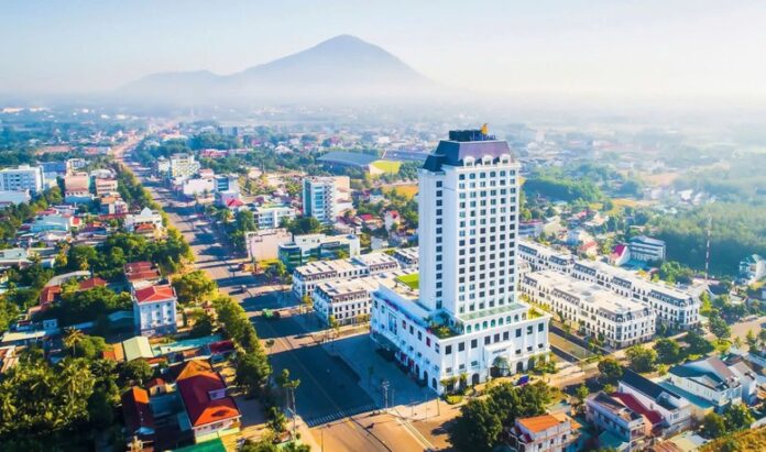Ba đô thị kinh tế phát triển của tỉnh Tây Ninh được công nhận loại II và III Ba đô thị kinh tế phát triển của tỉnh Tây Ninh được công nhận loại II và III