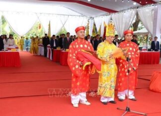 Tưởng niệm Lưỡng quốc Trạng nguyên Mạc Đĩnh Chi