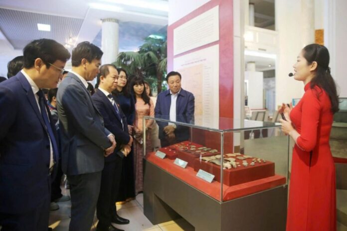 Hơn 300 hiện vật tại trưng bày 'Văn hóa Hùng Vương trong dòng chảy văn minh sông Hồng'