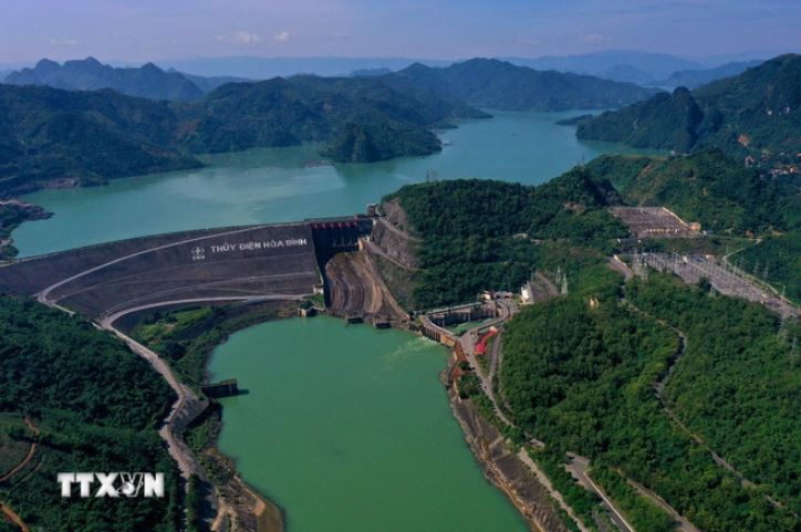 Toàn cảnh công trình Nhà máy Thủy điện Hòa Bình.