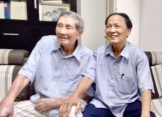 Nhà thơ Bùi Văn Dung: Tròn nửa thế kỷ “đào kênh”, “gửi nắng” - Tác giả: Họa sĩ Đỗ Ngọc Dũng