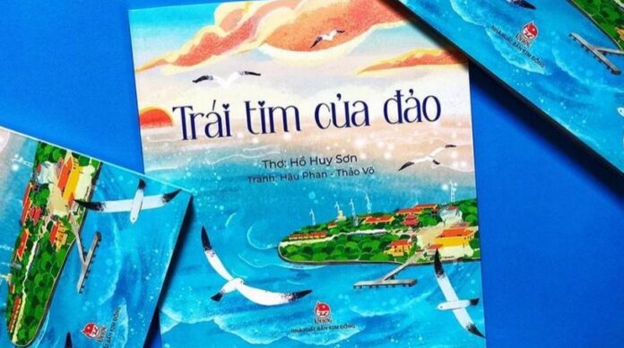 Ra mắt tập thơ về biển đảo của nhà thơ Hồ Huy Sơn