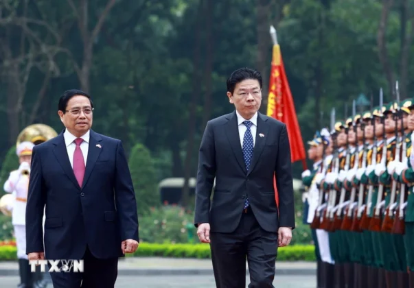 Thủ tướng Phạm Minh Ch&iacute;nh v&agrave; Phu nh&acirc;n chủ tr&igrave; Lễ đ&oacute;n Thủ tướng Cộng h&ograve;a Singapore Lawrence Wong v&agrave; Phu nh&acirc;n thăm ch&iacute;nh thức Việt Nam