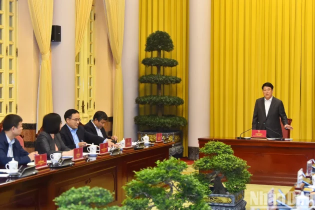 Chủ tịch nước Lương Cường ph&aacute;t biểu tại buổi l&agrave;m việc với Bộ Ngoại giao.