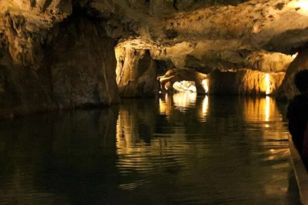 Hồ St. Leonard - Thụy Sĩ: Với chiều d&agrave;i khoảng 305m v&agrave; chiều rộng 20m, St. Leonard l&agrave; hồ nước dưới l&ograve;ng đất lớn nhất tại ch&acirc;u &Acirc;u.