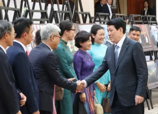 Hoạt động ngày 25/4 của Chủ tịch nước Lương Cường tại Lào