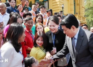 [Video]: Chủ tịch nước gặp mặt 100 điển hình tiêu biểu trong chương trình 'Việc tử tế'