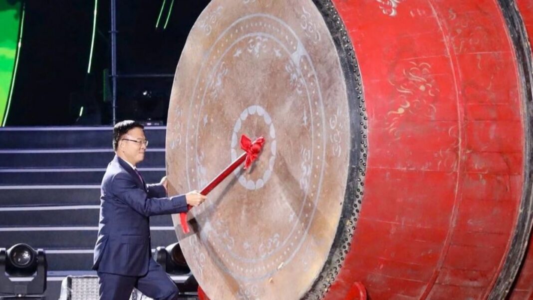 Ninh Bình: Khai mạc Lễ hội Hoa Lư năm 2025 c
