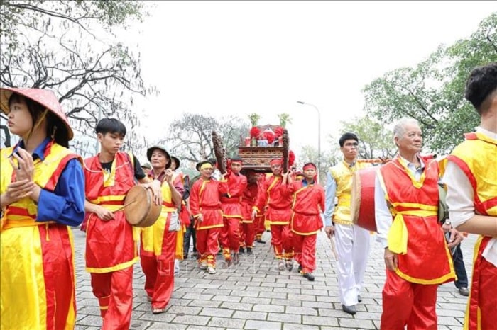 Lễ rước nước đã trở thành truyền thống lâu đời tại Lễ hội Hoa Lư. 