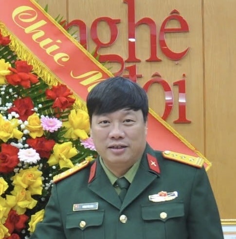 Nhà văn Phùng Văn Khai