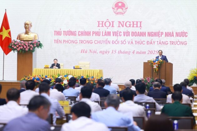 Hội nghị Thủ tướng Ch&iacute;nh phủ l&agrave;m việc với doanh nghiệp nh&agrave; nước với chủ đề &ldquo;Ti&ecirc;n phong trong chuyển đổi số v&agrave; th&uacute;c đẩy tăng trưởng.&rdquo;