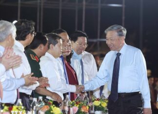 Tổng Bí thư Tô Lâm dự Chương trình nghệ thuật “Đất nước trọn niềm vui”