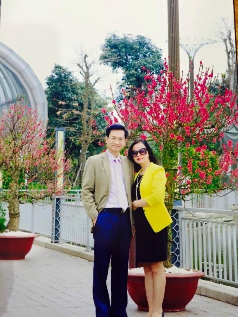 Vợ chồng nhà thơ Lê Cảnh Nhạc