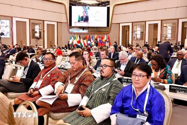 Đại biểu nghe Chủ tịch Quốc hội Trần Thanh Mẫn ph&aacute;t biểu.