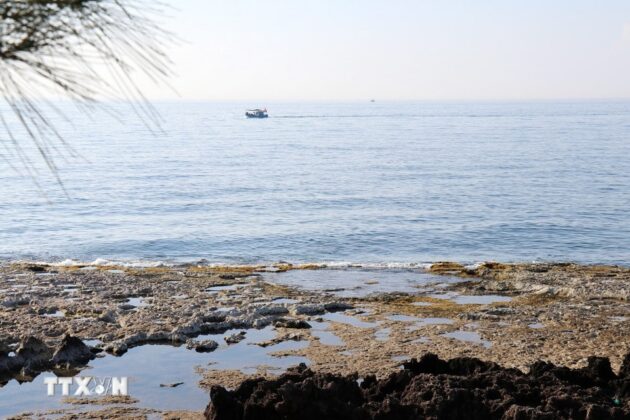 Bức tranh thi&ecirc;n nhi&ecirc;n tươi đẹp ở H&ograve;n Đỏ, x&atilde; Thanh Hải (Ninh Hải, Ninh Thuận). (Ảnh: Nguyễn Th&agrave;nh/TTXVN)