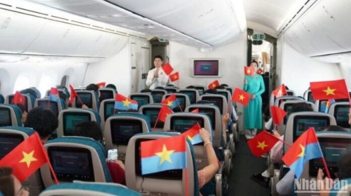 Bùng nổ đi lại bằng đường hàng không dịp Lễ 30/4-1/5 năm nay