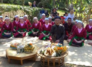 Lễ mừng cơm mới của người Thổ Lễ mừng cơm mới của người Thổ