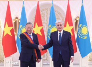Lễ trao tặng Huân chương Hữu nghị hạng Nhất của Kazakhstan cho Tổng Bí thư Tô Lâm