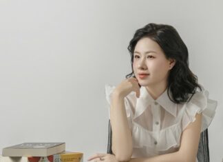 Thơ Nguyễn Hải Yến: Những thanh âm từ cuộc sống - Tác giả: Nhà văn Phùng Văn Khai