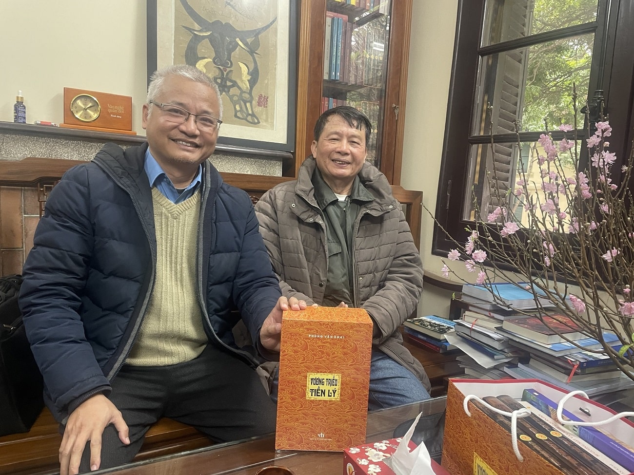 Nhà thơ Nguyễn Ma Lôi và nhà phê bình Hoàng Liên Sơn