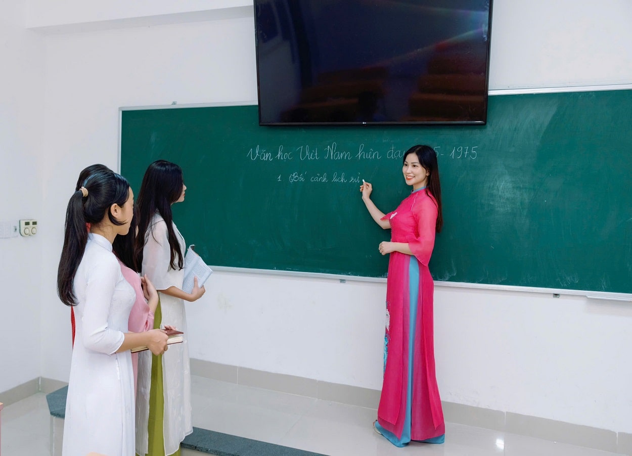 Tiến sĩ Nguyễn Thùy Trang -h5