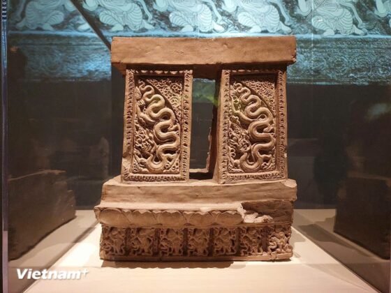 M&ocirc; h&igrave;nh th&aacute;p gốm, thế kỷ 11-13. (Ảnh: Minh Thu/Vietnam+)