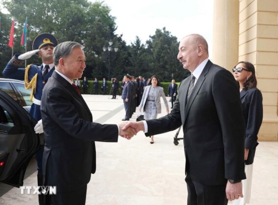 Tổng thống Azerbaijan Ilham Aliyev đ&oacute;n Tổng B&iacute; thư T&ocirc; L&acirc;m.