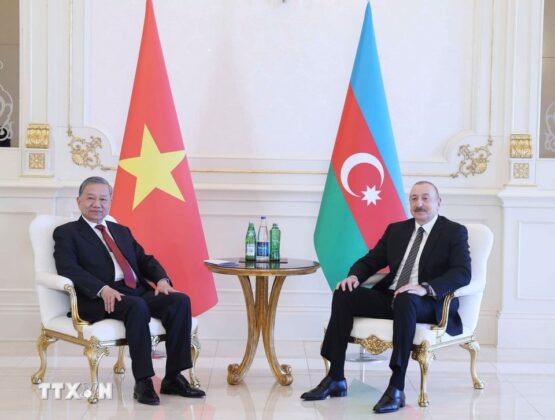 Tổng B&iacute; thư T&ocirc; L&acirc;m v&agrave; Tổng thống Azerbaijan Ilham Aliyev hội đ&agrave;m hẹp.