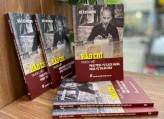 Phát hành sách ‘Báo chí trước hết phải phục vụ cách mạng, phục vụ nhân dân’ Phát hành sách 'Báo chí trước hết phải phục vụ cách mạng, phục vụ nhân dân'