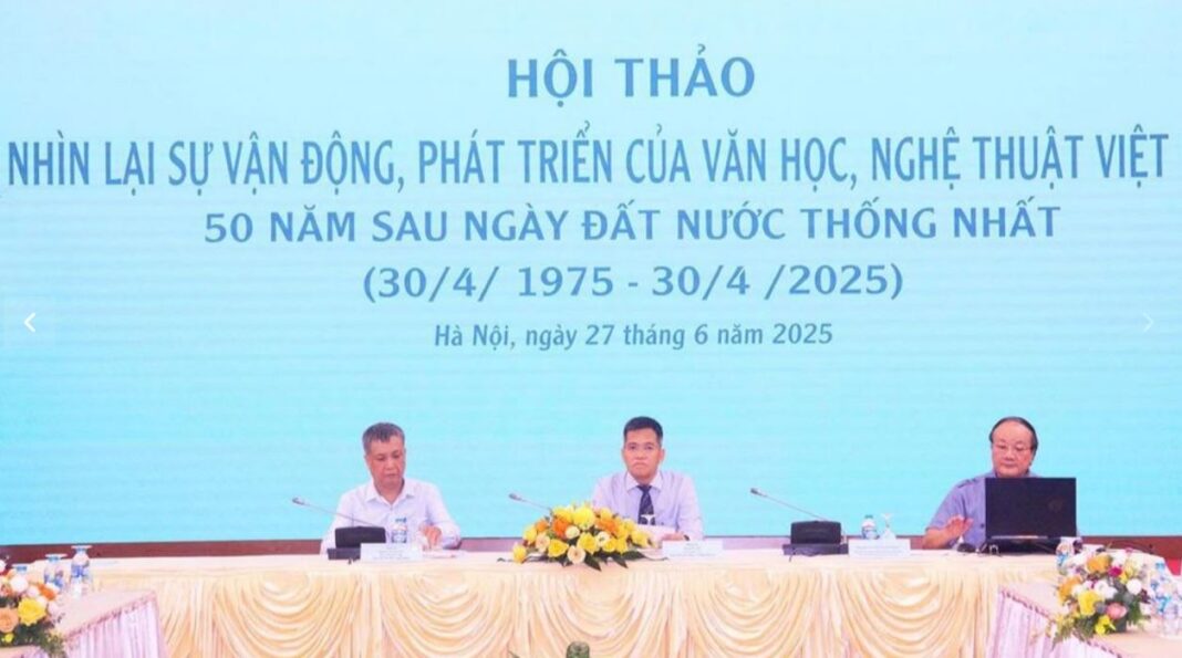 Nhìn lại 50 năm vận động, phát triển của văn học, nghệ thuật Việt Nam Nhìn lại 50 năm vận động, phát triển của văn học, nghệ thuật Việt Nam