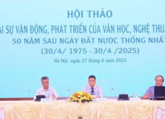 Nhìn lại 50 năm vận động, phát triển của văn học, nghệ thuật Việt Nam Nhìn lại 50 năm vận động, phát triển của văn học, nghệ thuật Việt Nam
