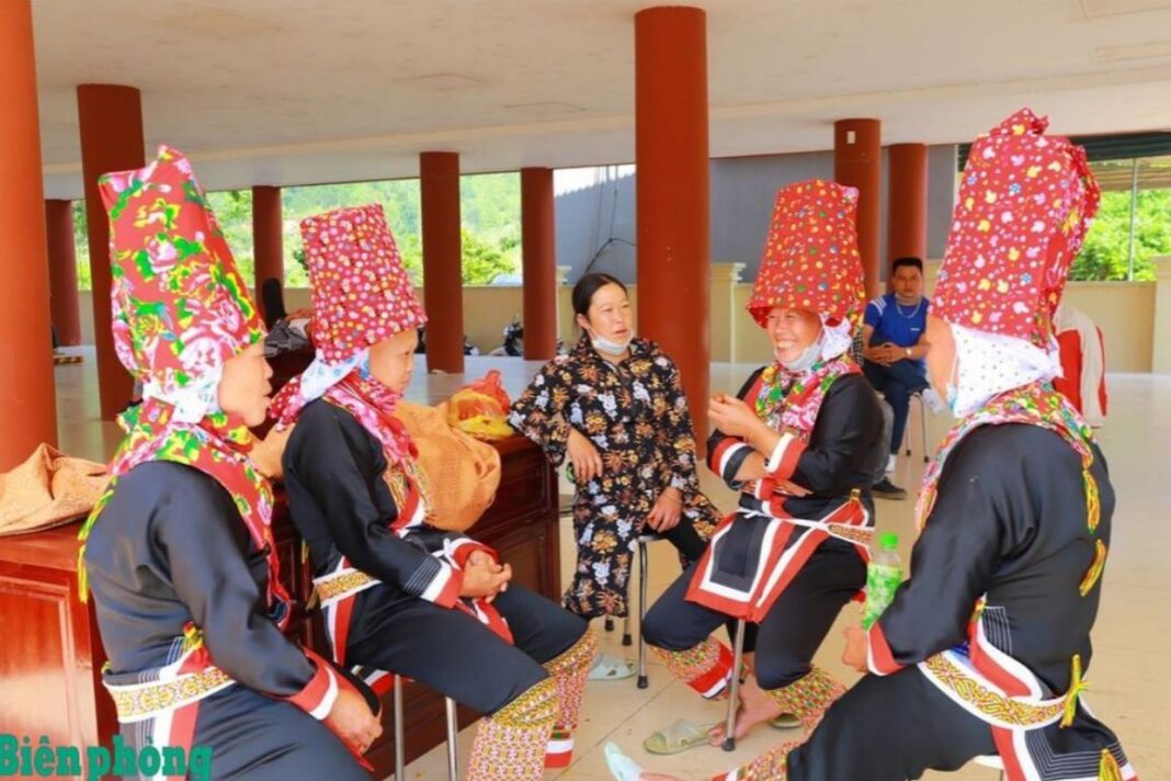 'Ngày kiêng gió': Nét văn hóa tâm linh đặc sắc của đồng bào Dao Thanh Phán 'Ngày kiêng gió': Nét văn hóa tâm linh đặc sắc của đồng bào Dao Thanh Phán