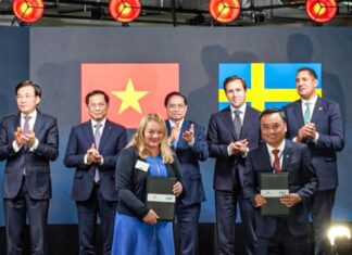 Vietnam Airlines ‘bắt tay’ Scandinavian Airlines tăng cường kết nối hàng không với Bắc Âu Vietnam Airlines 'bắt tay' Scandinavian Airlines tăng cường kết nối hàng không với Bắc Âu