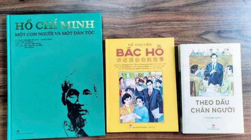 Ra mắt sách tranh 'Kể chuyện Bác Hồ' song ngữ Việt-Trung
