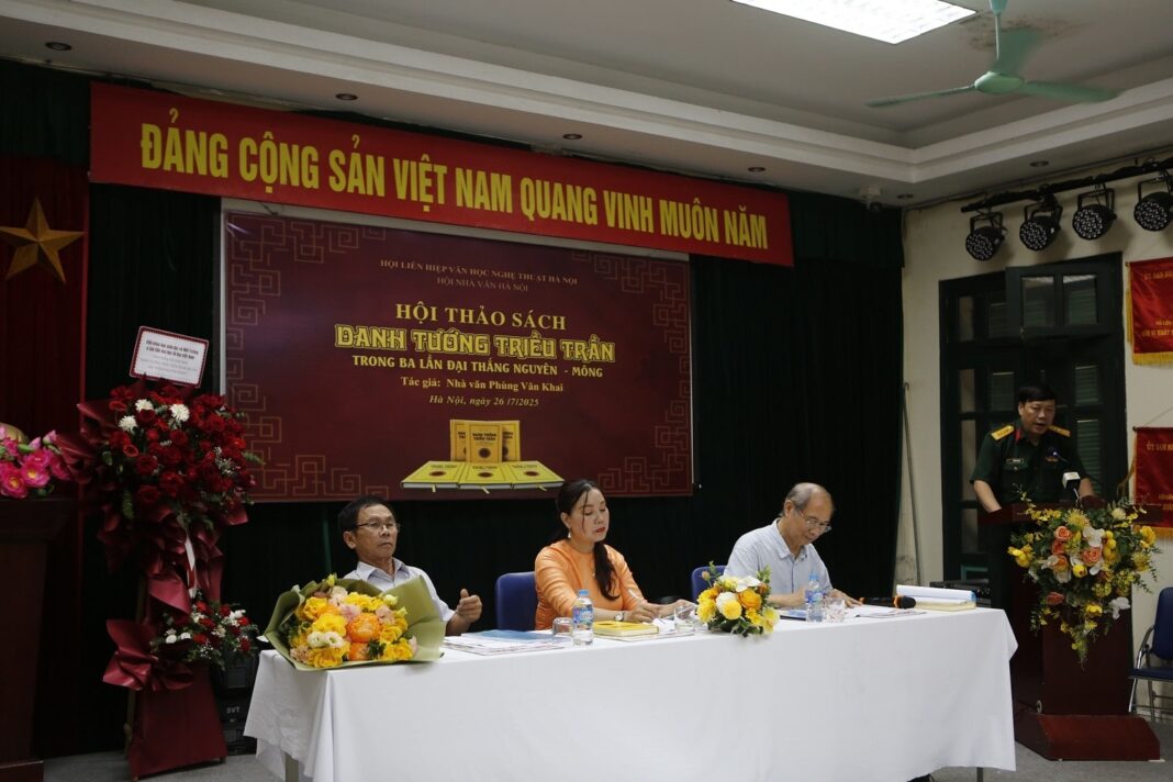 Hội thảo sách “Danh tướng triều Trần trong ba lần đại thắng Nguyên Mông” Hội thảo sách “Danh tướng triều Trần trong ba lần đại thắng Nguyên Mông”
