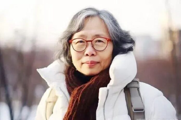 Hoa hồng thạch anh - Truyện ngắn Tàn Tuyết Hoa hồng thạch anh - Truyện ngắn Tàn Tuyết