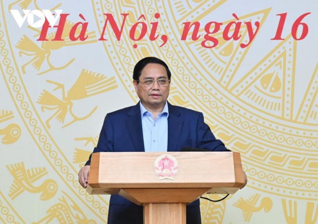 Thủ tướng: Nỗ lực đạt tăng trưởng kinh tế năm 2025 từ 8,3 - 8,5%