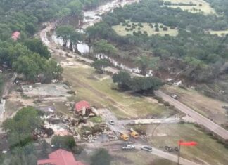 Lũ quét kinh hoàng tại Texas, hơn 51 người thiệt mạng, nhiều trẻ em mất tích Lũ quét kinh hoàng tại Texas, hơn 51 người thiệt mạng, nhiều trẻ em mất tích