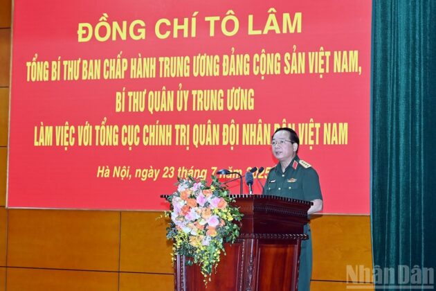 Đại tướng Trịnh Văn Quyết, B&iacute; thư Trung ương Đảng, Chủ nhiệm Tổng cục Ch&iacute;nh trị Qu&acirc;n đội nh&acirc;n d&acirc;n Việt Nam ph&aacute;t biểu tại buổi l&agrave;m việc.