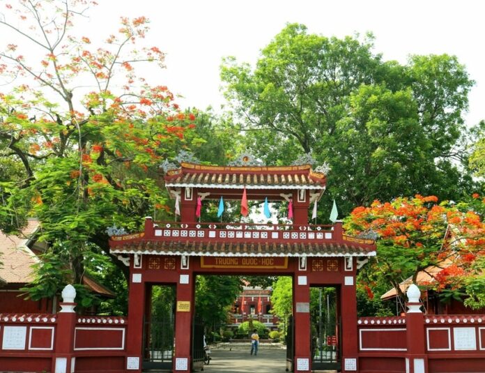 Lời mời gọi thực hiện tuyển tập "Thơ Quốc Học Huế 130 Năm" Lời mời gọi thực hiện tuyển tập "Thơ Quốc Học Huế 130 Năm"