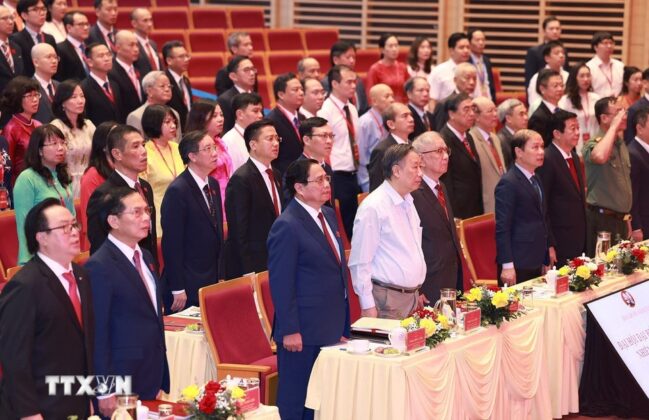 Thủ tướng Phạm Minh Ch&iacute;nh v&agrave; c&aacute;c đại biểu dự Đại hội đại biểu Đảng bộ Bộ Ngoại giao lần thứ I, nhiệm kỳ 2025-2030.