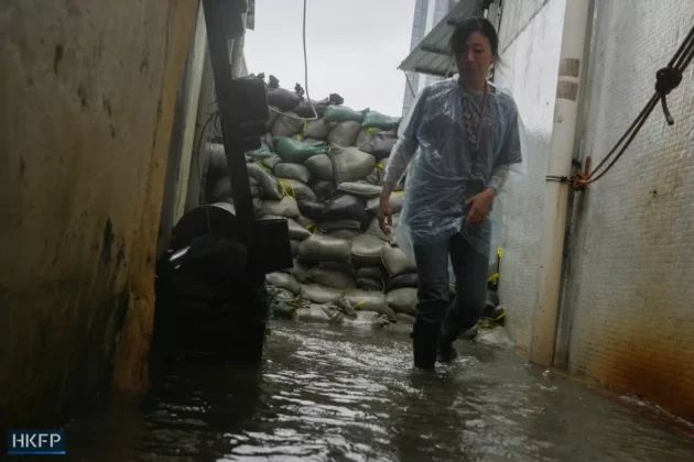 Ng&agrave;y 24/9, si&ecirc;u b&atilde;o Ragasa &ndash; cơn b&atilde;o mạnh nhất thế giới từ đầu năm đến nay, đ&atilde; đổ bộ v&agrave;o miền Nam Trung Quốc sau khi qu&eacute;t qua Philippines v&agrave; Đ&agrave;i Loan (Trung Quốc), để lại những thiệt hại nặng nề. (Nguồn: HKFP)