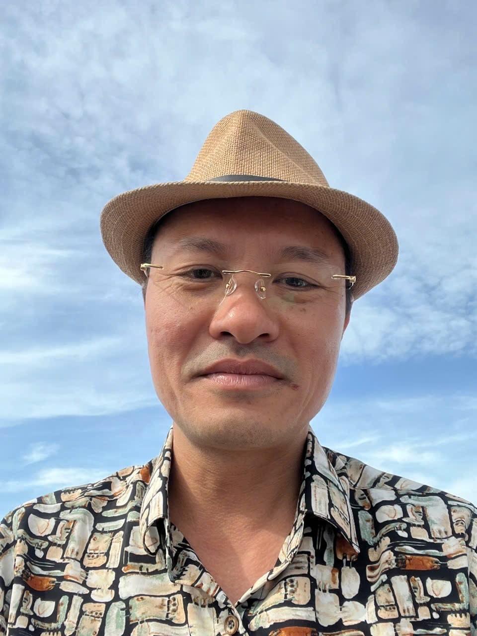 Hoạ sĩ Phạm Trung Hiếu 