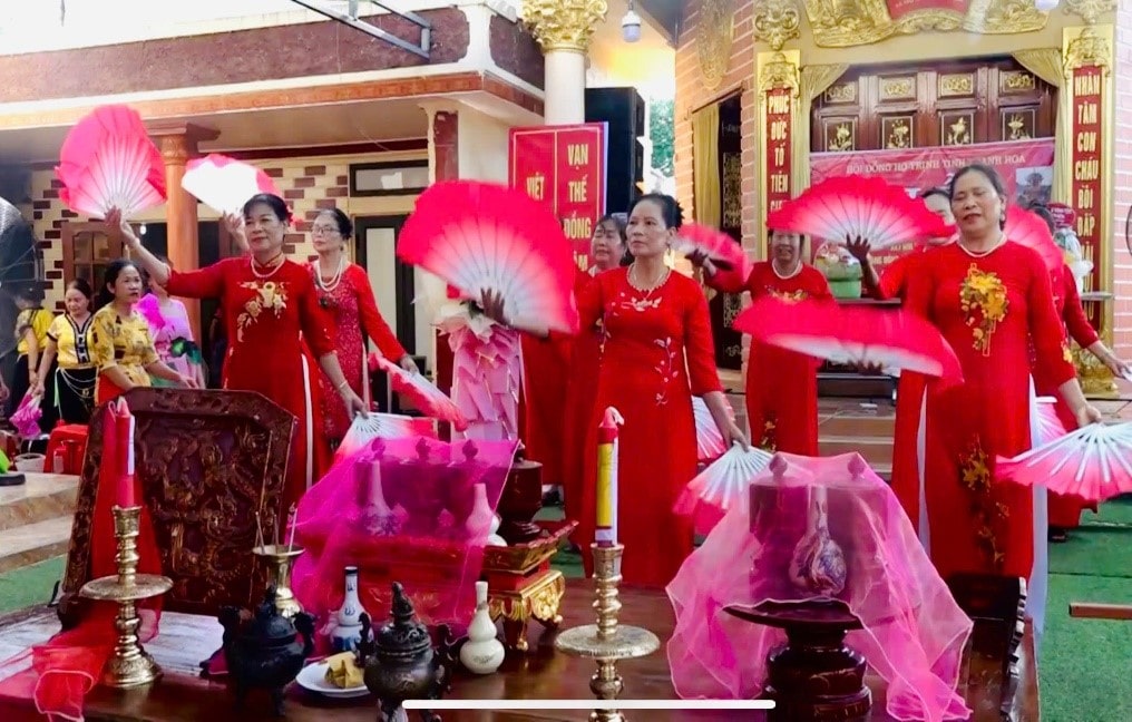 Các tiết mục văn nghệ tại buổi lễ.