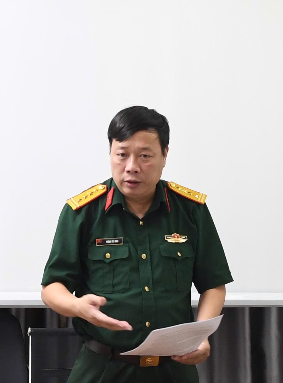Nhà văn Phùng Văn Khai.