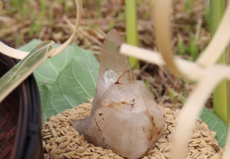 Hòn đá thần giữ hồn lúa.