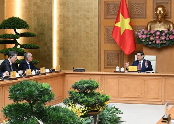 Thủ tướng Phạm Minh Ch&iacute;nh tiếp đồng ch&iacute; L&acirc;m Vũ, B&iacute; thư Tỉnh ủy Sơn Đ&ocirc;ng (Trung Quốc).